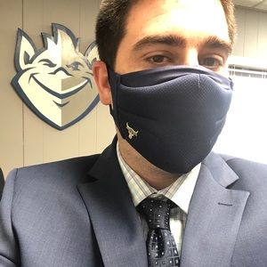 Meet your Posher, Addam